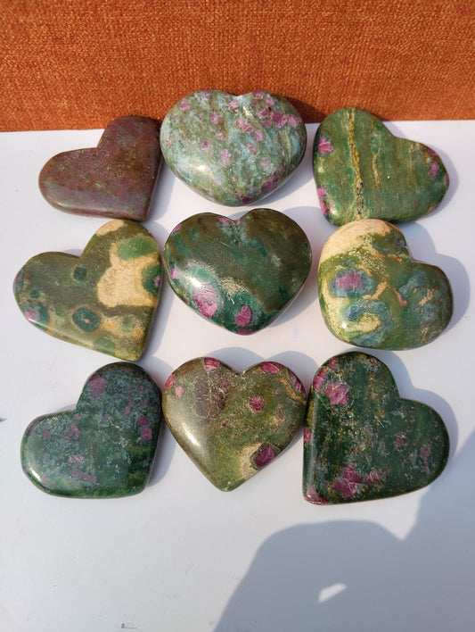 Ruby Zoisite Heart – A Fusion of Passion and Harmony